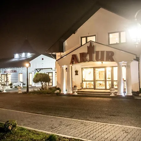 ホテル Artur