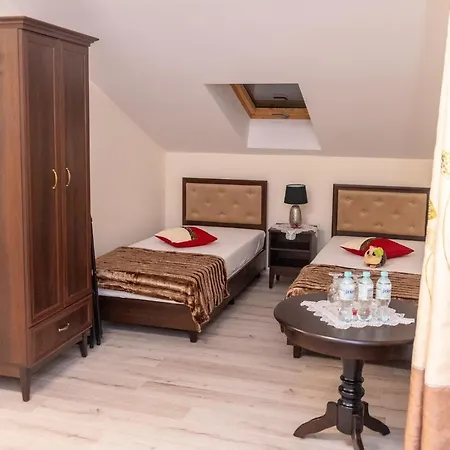 Artur ホテル オシフィエンチム